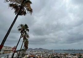 ¿Y qué me pongo? Lluvia en el norte y tiempo de verano en el sur