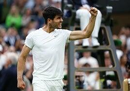Alcaraz, de menos a más hacia las semifinales de Wimbledon
