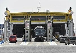 El Gobierno canario reembolsa 11 millones a Fred Olsen y Armas por los billetes de residente