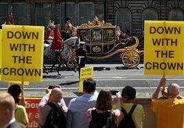 Carlos III presenta los 40 proyectos de Starmer para relanzar al Reino Unido