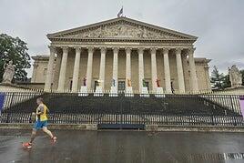 La Asamblea Nacional francesa arranca una legislatura de difícil gobernabilidad