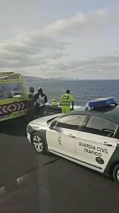Un motorista se sale de la vía por el Mirador