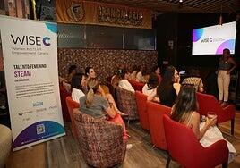 Dos ingenieras que trabajan en la UE abren el mapa de talento Steam de Canarias