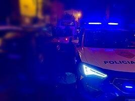 Una conductora bebida sufre un vuelco tras chocar contra varios vehículos en Gran Canaria