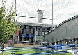 Un interno muere al provocar un incendio en su celda en Salamanca