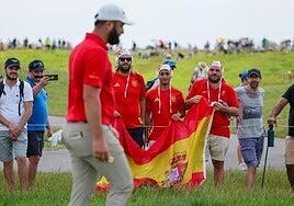 Rahm y Puig, al acecho de las medallas tras la primera jornada