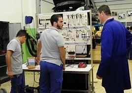 Educación elimina 72 grupos de FP pero aumenta la oferta a 2.527 en septiembre