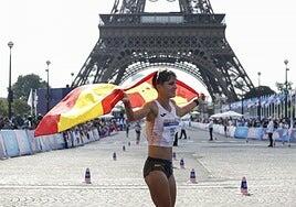 María Pérez es indestructible