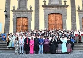 El Festival Nacional de Folklore Isla de Gran Canaria llena Guía de música y color