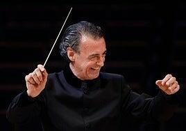 Muere Miguel Ángel Gómez Martínez, una de la grandes batutas españolas