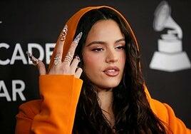 Rosalía filtra un fragmento de su próxima canción: «Puta, soy la Rosalía, solo sé servir»