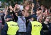 Los ultras amenazan a bufetes de abogados y agencias de inmigración en el Reino Unido