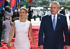 Denuncian al expresidente argentino Alberto Fernández por violencia de género