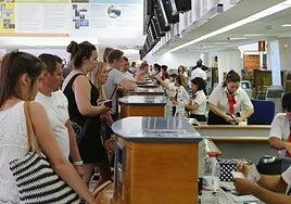 Las aerolíneas mejoran su puntualidad en 2024 con un 20% de viajeros con retrasos