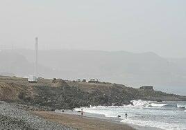 La semana arrancará con calima y viento