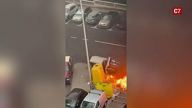 Arde un contenedor en Barrio Atlántico