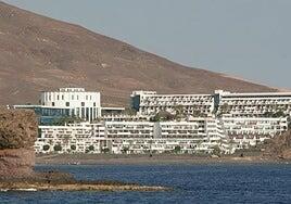 El Cabildo da su plácet al hotel abierto por Papagayo Arena