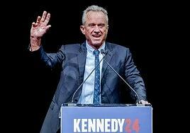 Robert F. Kennedy suspende su campaña y suma sus fuerzas a Trump