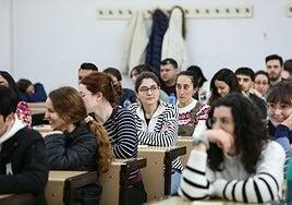 Sanidad aumenta el 3% el número de plazas MIR para el 2025