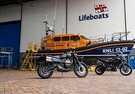 El último James Bond, Daniel Craig, subasta sus Triumph