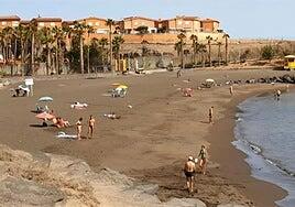 Telde corta el agua de las duchas de la playa de Hoya del Pozo por su gasto