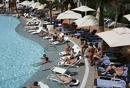 Canarias recibe en siete meses cuatro veces más de turistas que su población