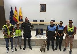 La Policía Local sanciona a ocho manteros en El Oasis y el Anexo II