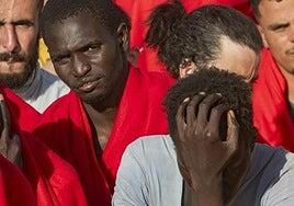 Interceptada una patera con 36 migrantes en aguas cercanas a Gran Canaria