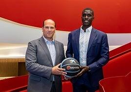 CaixaBank renueva su patrocinio para potenciar la cantera del Club Baloncesto Gran Canaria