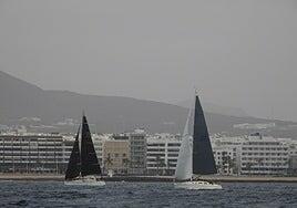 43 barcos toman la salida de la XXIII Regata Canarias – Madeira
