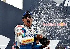 Unas gotas de esperanza para Marc Márquez