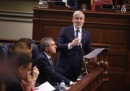 El Gobierno canario espera una llamada de Moncloa «tras meses de parálisis»