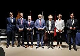 Santa Lucía estrena himno y reconoce a las hermanas Ruano y José Reyes