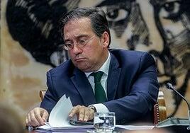 Albares evita calificar a Venezuela como dictadura como sí hizo Robles