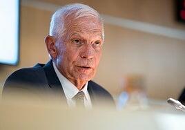 Borrell sigue la estela de Robles y califica a Venezuela de «régimen dictatorial»