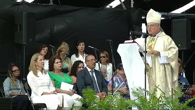 El obispo de Canarias denuncia el abandono de Europa y del gobierno central ante la crisis migratoria