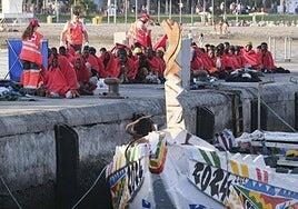 Llega a El Hierro otro cayuco con 55 varones, entre ellos un menor