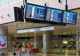 Detenido en Tenerife Sur un albanés al intentar volar a Irlanda con un pasaporte falso