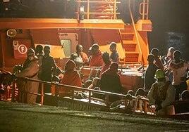 Lanzarote declara la emergencia social tras las últimas cifras de inmigración: más de 1.200 personas en 48 horas