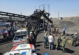 Al menos 51 muertos en la explosión de una mina en Irán