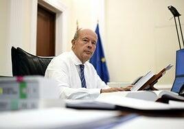 El TC acepta la abstención de Campo en los recursos contra la amnistía