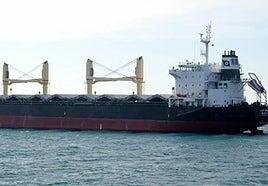 El barco averiado y cargado de sustancias peligrosas con destino Canarias pone rumbo a Malta