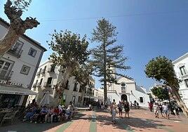Una invitada a una boda, herida grave al prenderse su vestido con una vela en Málaga