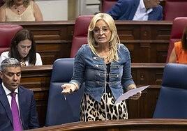 Monzón niega «meter pacientes bajo alfombras» para mejorar las listas de espera como la acusa el PSOE