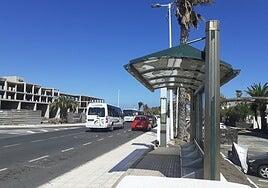 Mejoras en las marquesinas de Costa Teguise