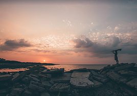 El festival de los océanos empuja por la legalización del surf en Cuba desde Corralejo