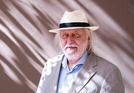 «La estupidez humana es eterna, y la mentira contagiosa»