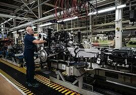 Las acciones de los fabricantes de automoción se desploman ante los recortes de previsiones