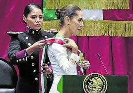 Claudia Sheinbaum asume como la primera mujer presidenta de México