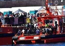 Llegan 104 migrantes, entre ellos tres menores, a Fuerteventura y El Hierro este miércoles